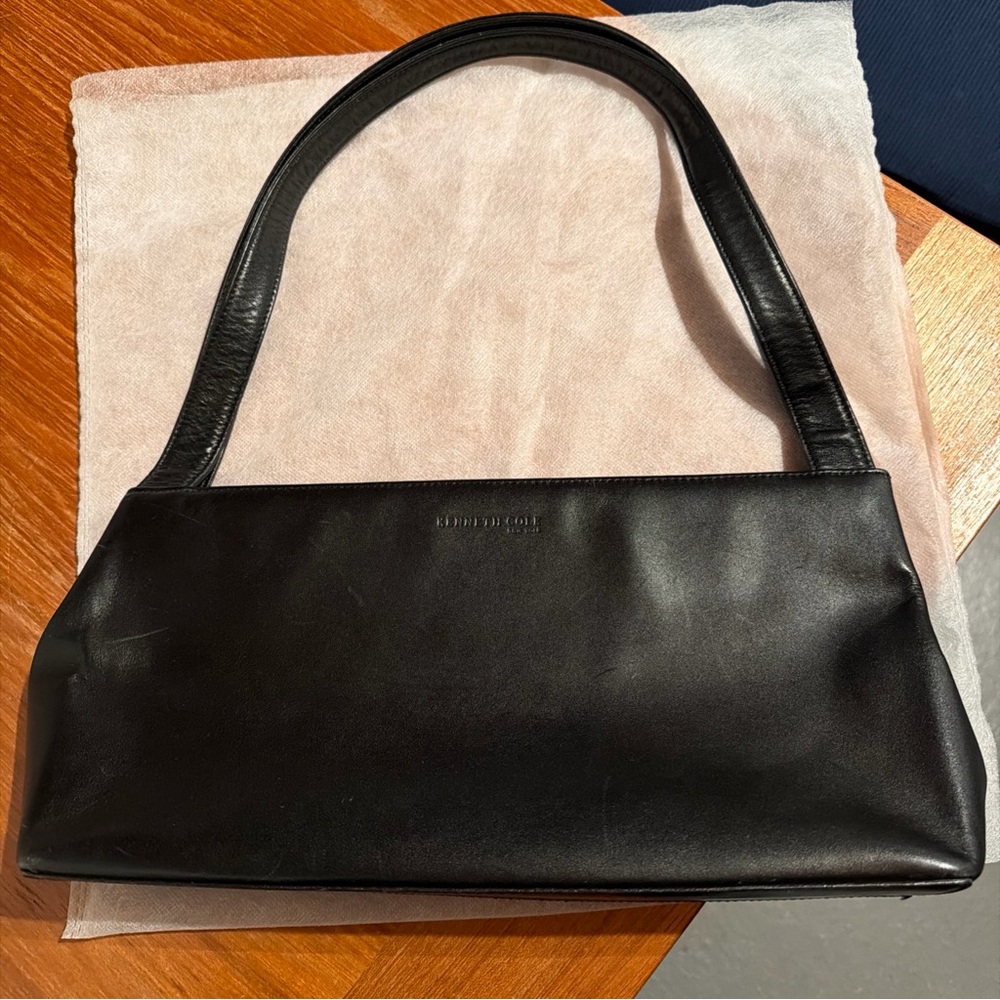 Elegant Kenneth Cole NY Leather Black Bag Purse 2 Handles Top Magnetic Closure